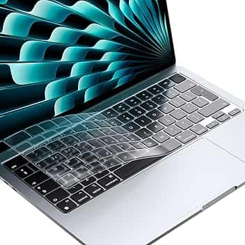 EooCoo Copritastiera Ultrasottile Compatibile con MacBook Neo 2026, MacBook Air M5 M4 M3 M2 13.6"/15" 2026-2022, MacBook Pro M5-M1 Pro/Max 14"/16" 2026-2021, Pellicola per Tastiera EU - TPU Chiaro