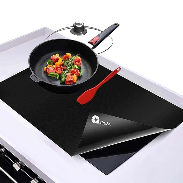 BRUZA Tappetino Protettivo per Piano Cottura a Induzione, Pad Antiscivolo e Riutilizzabile per Piastra a Induzione, Copri Piano Cottura in Silicone, Protezione Antigraffio