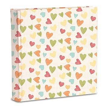 Album Fotografico 31x31/40fg (80 pagine) in cartoncino intervallato da velina Copertina in Carta Stampata con rifinitura plastificata Opaca, Cuori