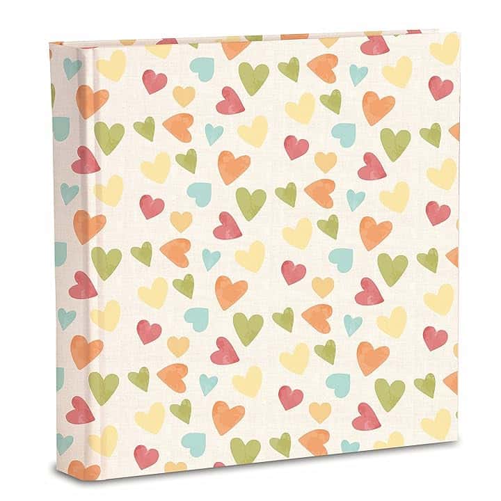Album Fotografico 31x31/40fg (80 pagine) in cartoncino intervallato da velina Copertina in Carta Stampata con rifinitura plastificata Opaca, Cuori