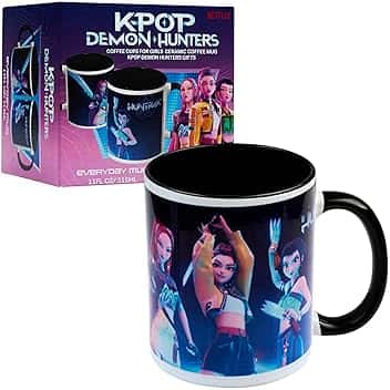 KPop Demon Hunters Ufficiale Huntrix Tazza Simpatica 315ml, Tazze Ceramica Tè e Caffè, Adatto al Microonde e Alla Lavastoviglie, Regali per Lei (Nero Huntrix)
