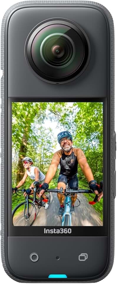 Insta360 X3, Action cam a 360° impermeabile con adesivi, sensore da 1/2", 360° 5.7K, foto a 360° a 72 MP, stabilizzazione, touchscreen da 2,29", feedback vibrazioni, editing con IA, live streaming