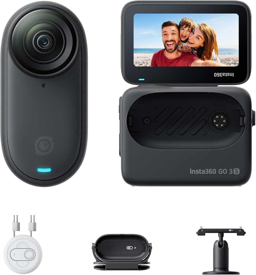 Insta360 GO 3S Nero Notte (128GB) - Cam 4K per vlogging, POV a mani libere, montaggio magnetico, stabilizzazione, 140 minuti di autonomia, impermeabilità fino a 10 m, editing IA